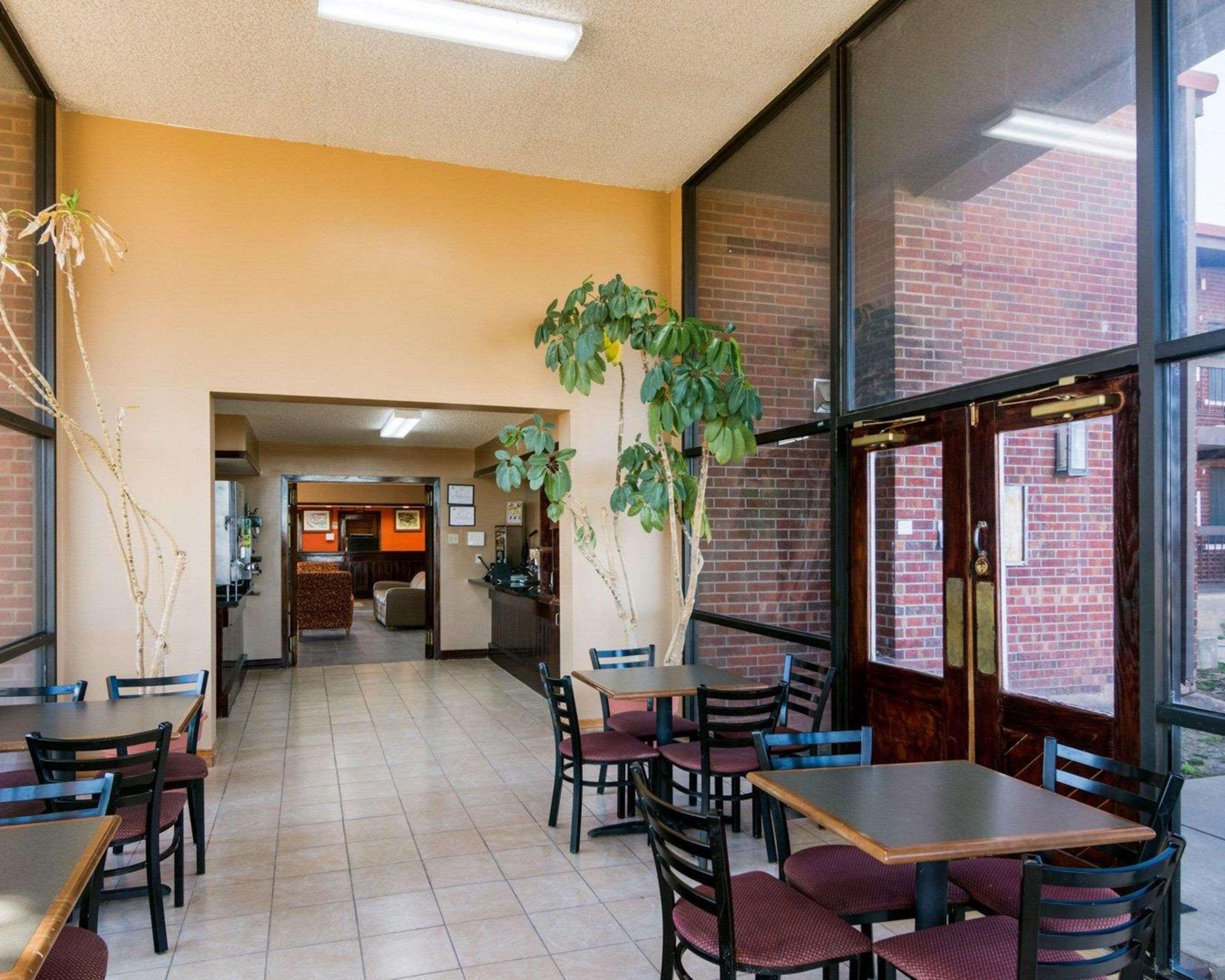 Econo Downtown 2* Wichita Falls