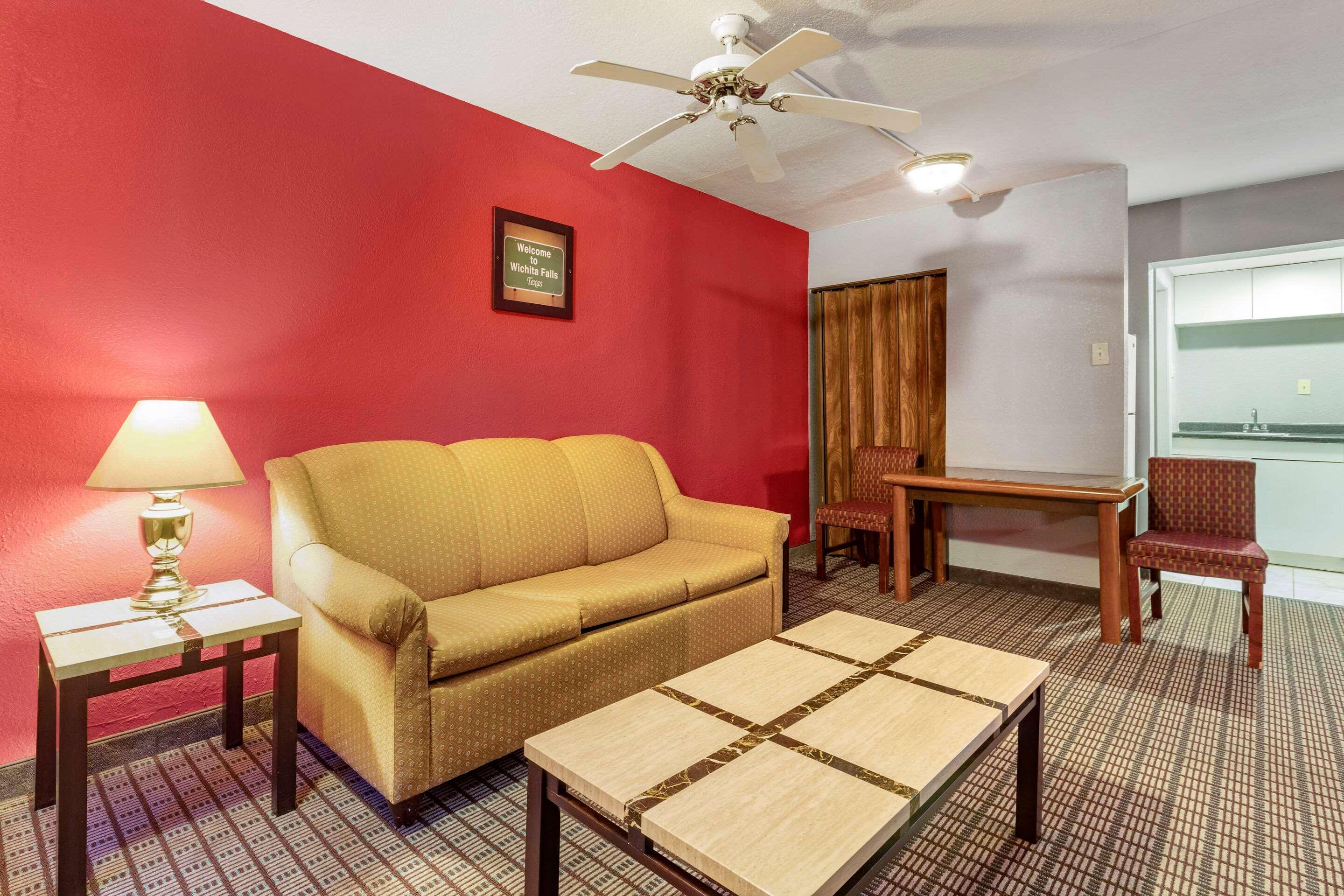 Econo Downtown 2* Wichita Falls